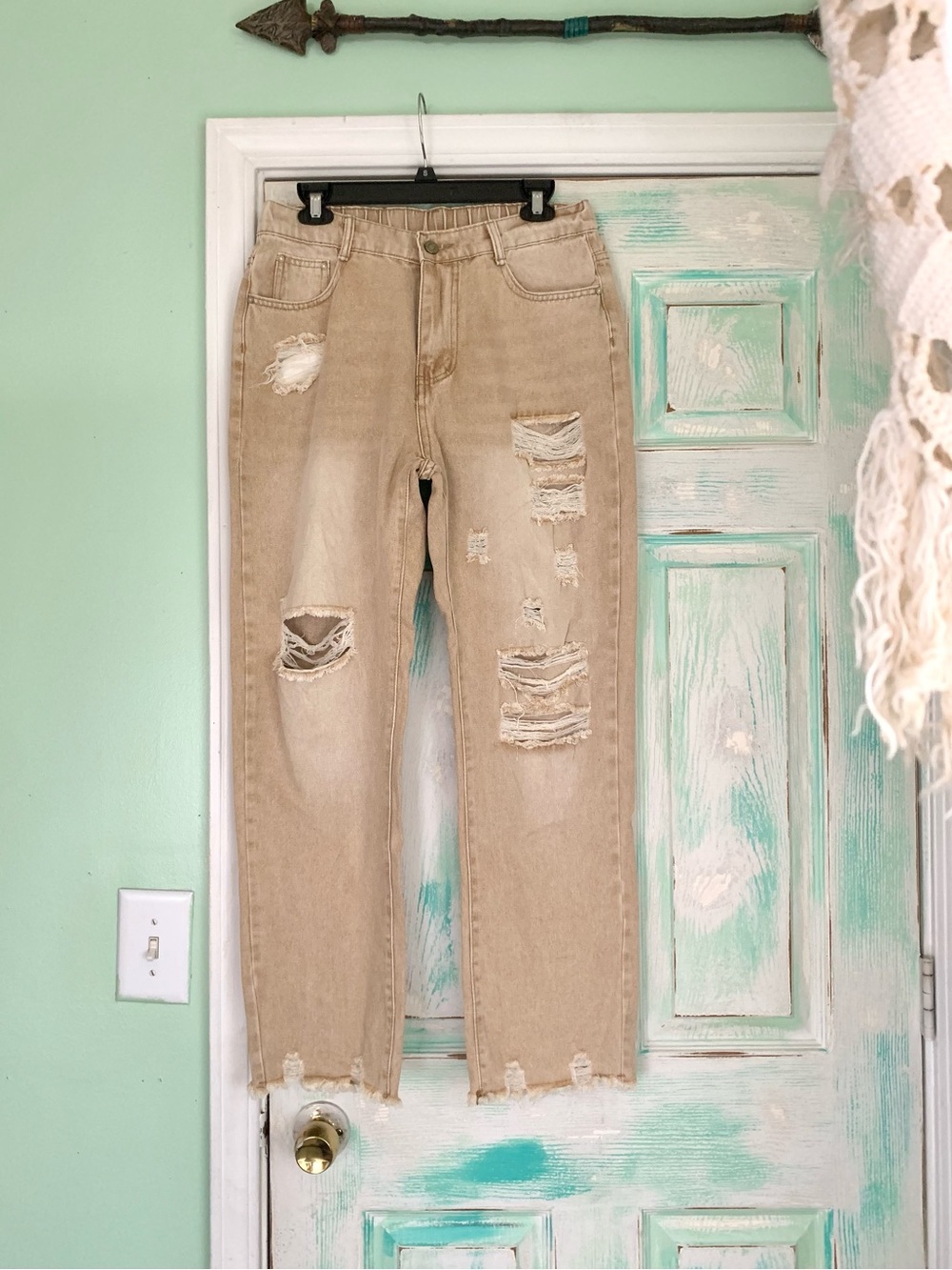 Boutique Taupe/Tan Distressed Frayed Denim Jeans Size Large